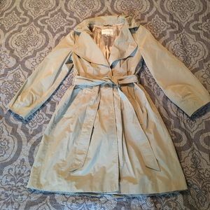 Banana Republic Women’s Raincoat